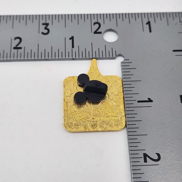 Disney Pin Trading 2019 Jack Jack The Incredibles Shanghai Disney Resort - Picture 3 of 3